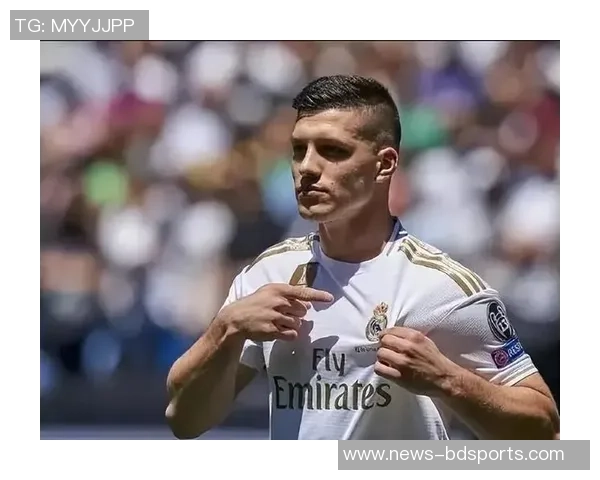 约维奇力挺球队缺少核心依然能拼搏争胜展现不屈精神