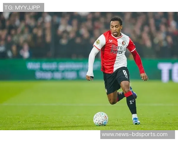 范佩西回应昆滕廷伯批评称关系难以修复我只看球员表现